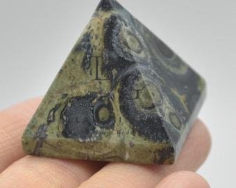 Labradorite Crystal Pyramid - Image 3