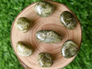 Vessonite Healing Crystal Palm Stone