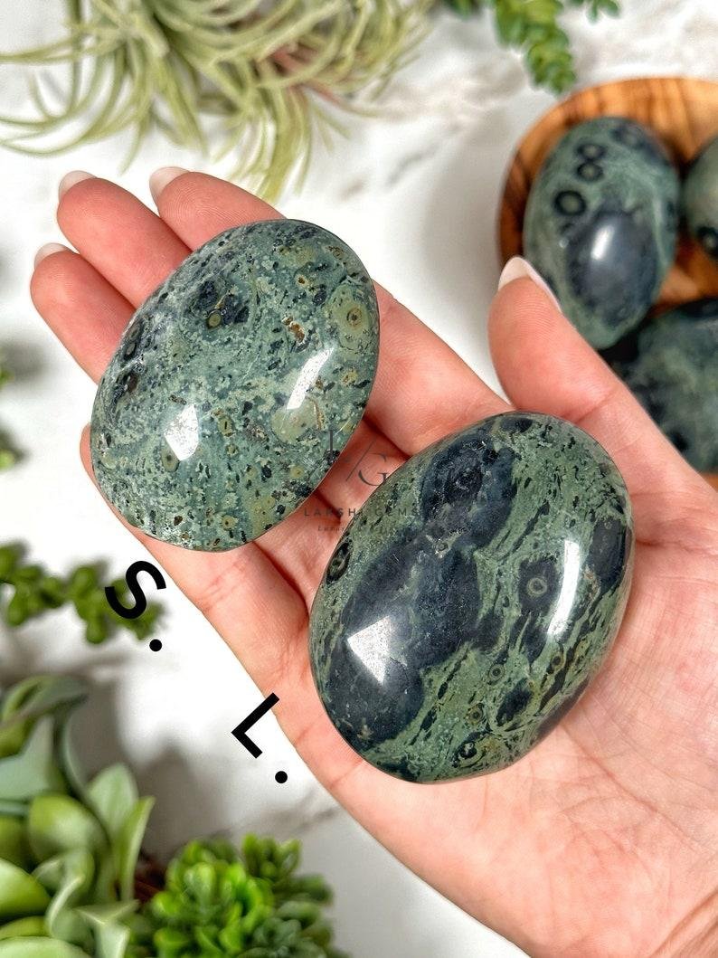 Kambaba Jasper Healing Crystal Palm Stone