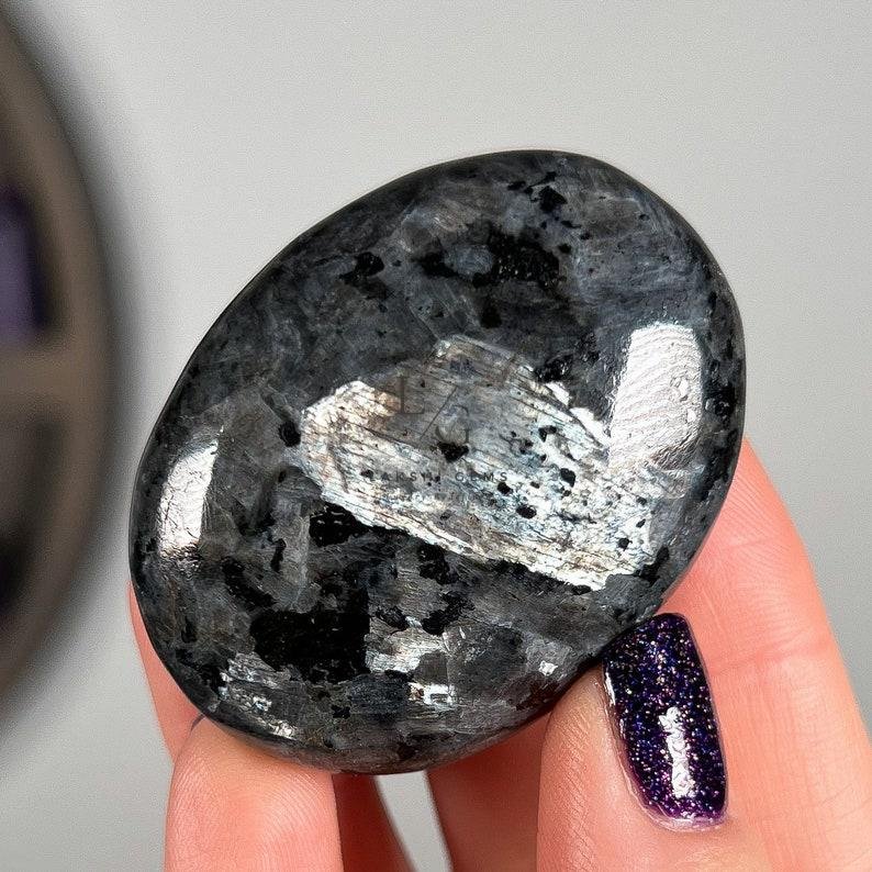 Larvikite Healing Crystal Palm Stone - Image 4