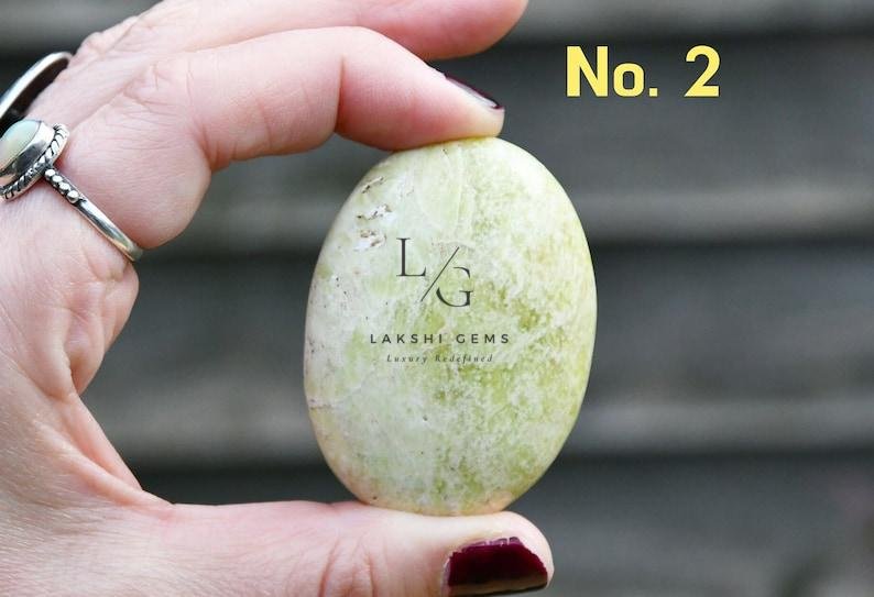 Serpentine Healing Crystal Palm Stone - Image 4