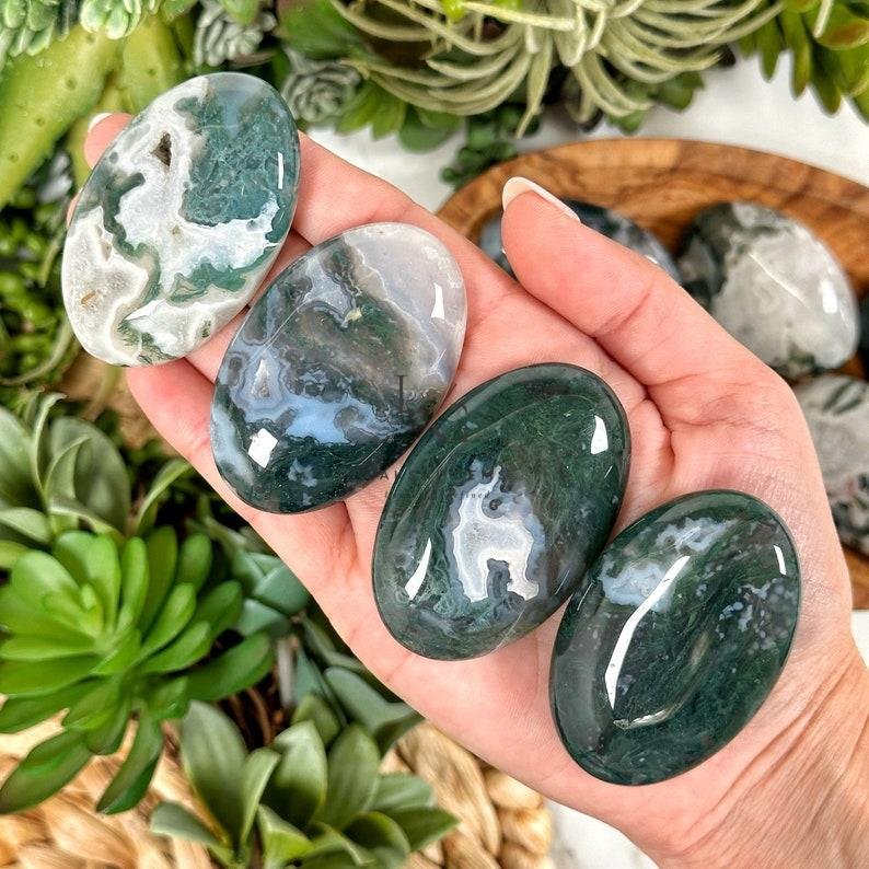 Moss Agate Healing Crystal Palm Stone - Image 2