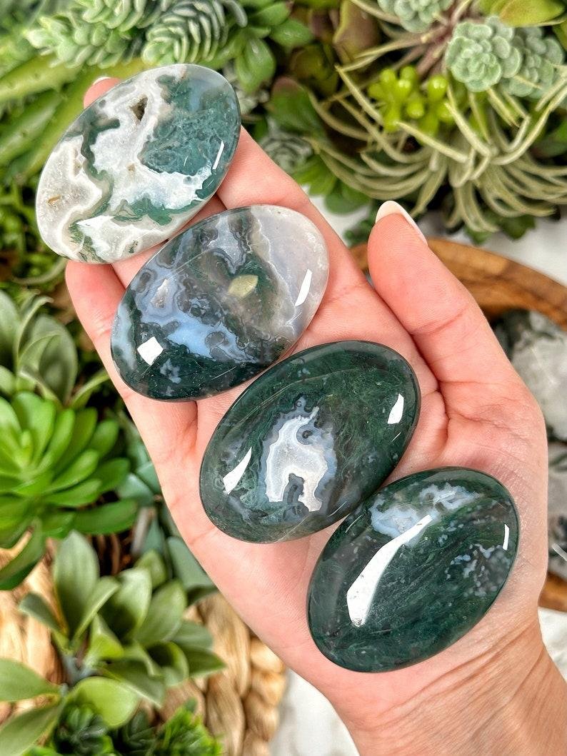 Moss Agate Healing Crystal Palm Stone